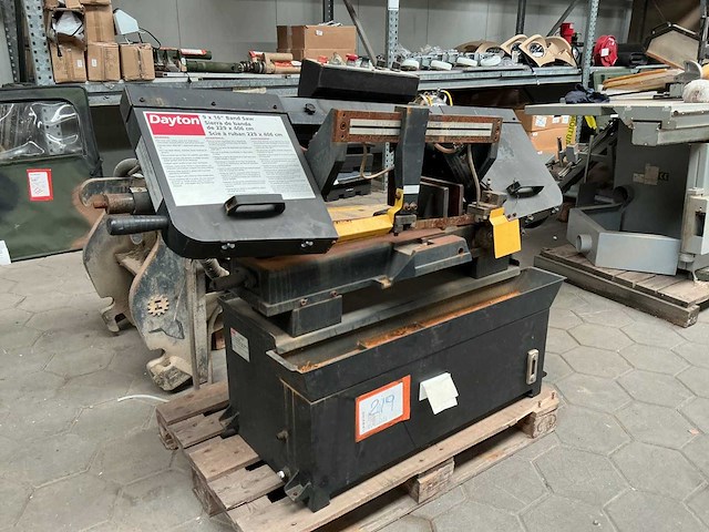 Dayton 4yg31 metalen horizontale bandzaagmachine - afbeelding 1 van  8