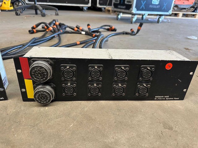 D&b - j-series wigwam hire ep5 speaker panel - 19" racking equipment (2x) - afbeelding 2 van  3