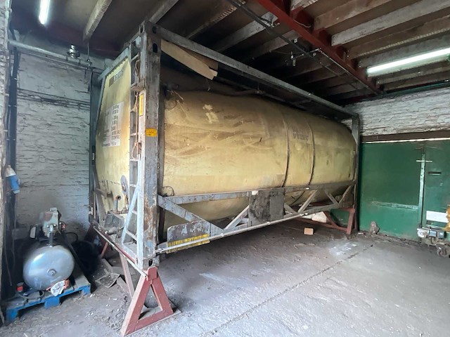 Db c15 tank container - afbeelding 1 van  22
