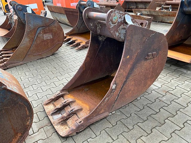 Db600 graafbak - afbeelding 1 van  7