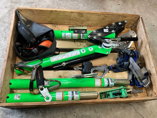Dbi-sala advanced davit valbeveiligings- en reddingssysteem delen - afbeelding 1 van  10