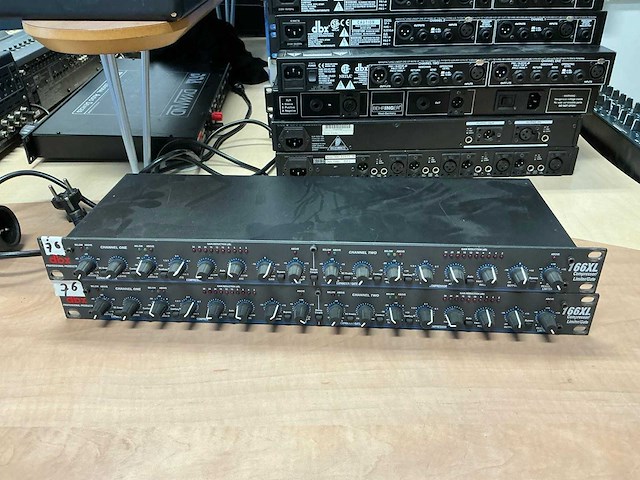 Dbx 166xl stereo processor (2x) - afbeelding 2 van  4