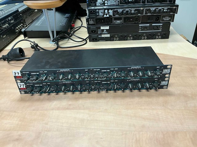 Dbx 166xl stereo processor (2x) - afbeelding 2 van  4