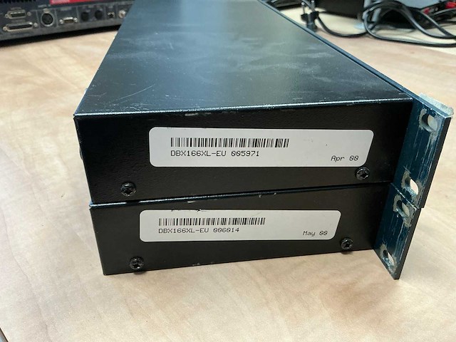 Dbx 166xl stereo processor (2x) - afbeelding 4 van  4