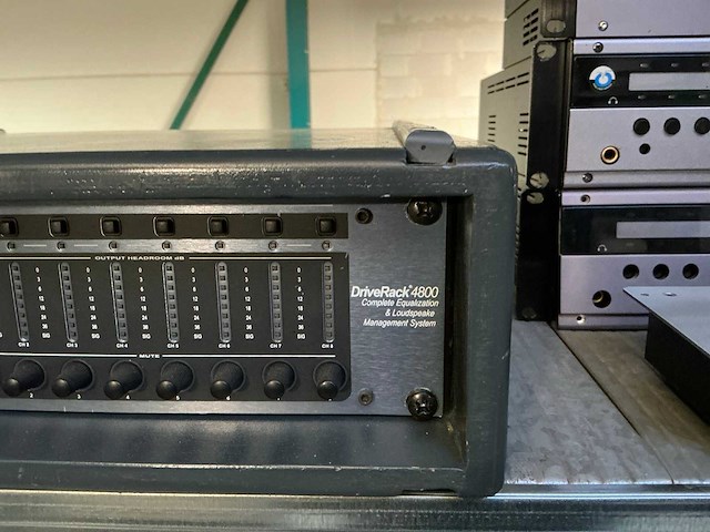 Dbx 4800 systeem processor - afbeelding 2 van  4