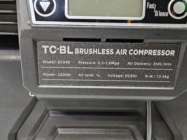 Dc 998 - 2025 - luchtcompressor - afbeelding 8 van  8