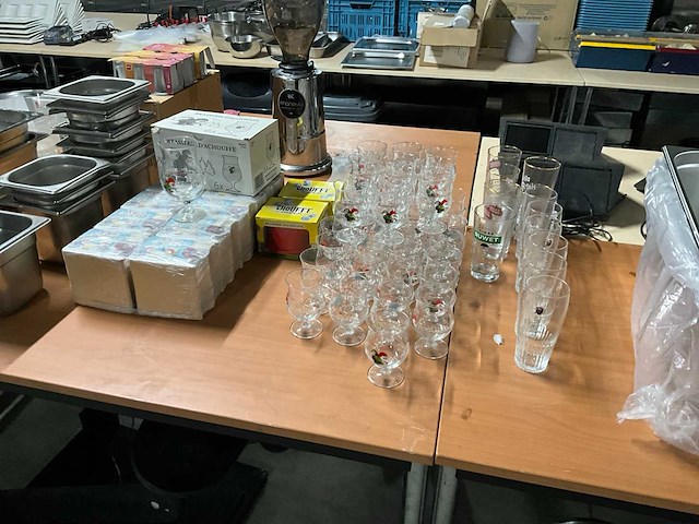 D’chouffe bierglazen en viltjes - afbeelding 2 van  7