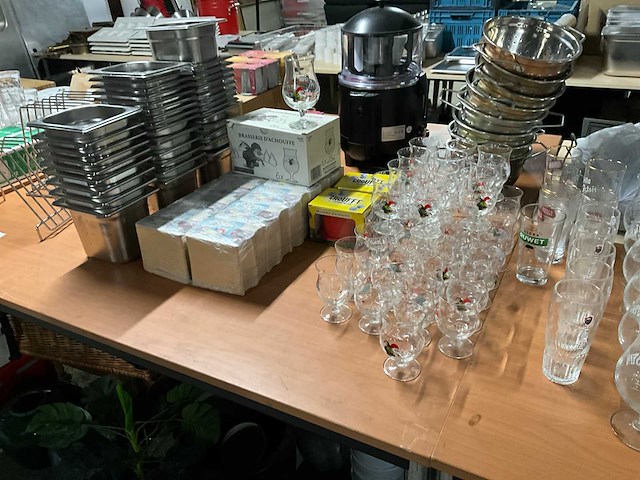 D’chouffe bierglazen en viltjes - afbeelding 1 van  7