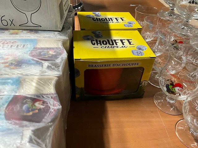 D’chouffe bierglazen en viltjes - afbeelding 5 van  7
