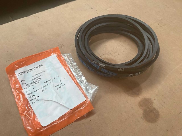 D&d powerdrive set v-belts - afbeelding 1 van  3