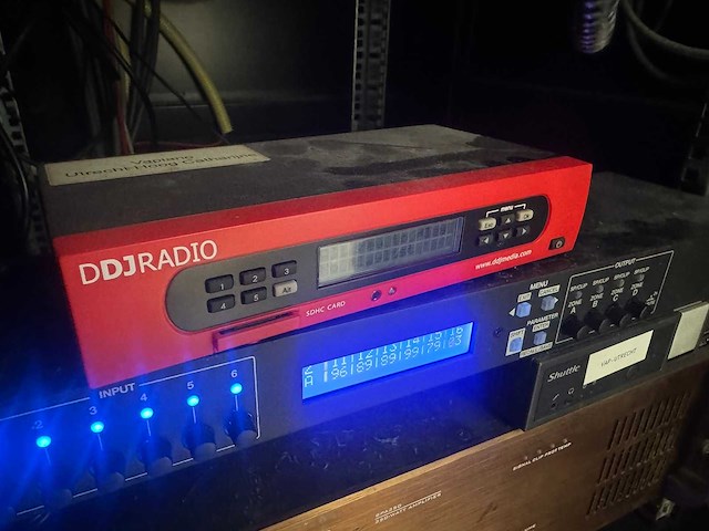 Ddj radio - muzieksysteem - afbeelding 1 van  1