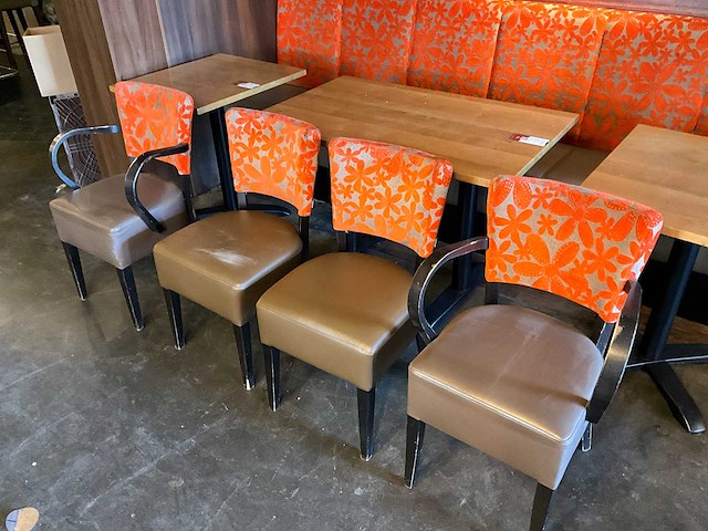 De arend - 2 restaurantbanken met 3 tafels en 4 stoelen - afbeelding 7 van  8