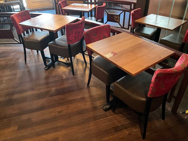 De arend - 2 restauranttafels en 4 stoelen - afbeelding 2 van  4