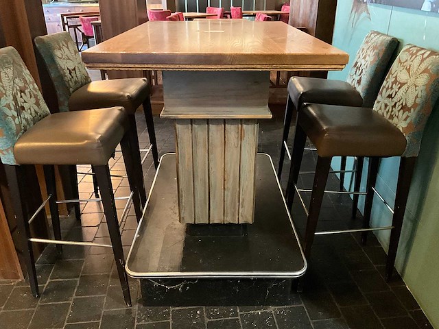 De arend - bartafel met 4 barkrukken - afbeelding 3 van  7