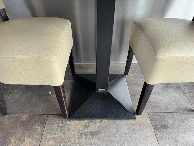 De arend - houten restauranttafel (6x) - afbeelding 5 van  7