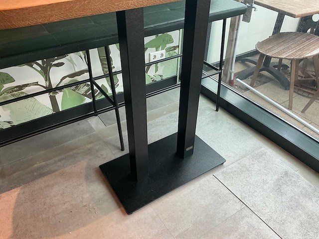 De arend - ovale bartafel - afbeelding 3 van  4