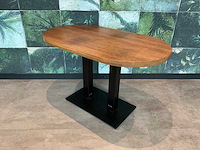 De arend - ovale restauranttafel