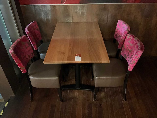 De arend - restaurantafel met 4 stoelen - afbeelding 1 van  6