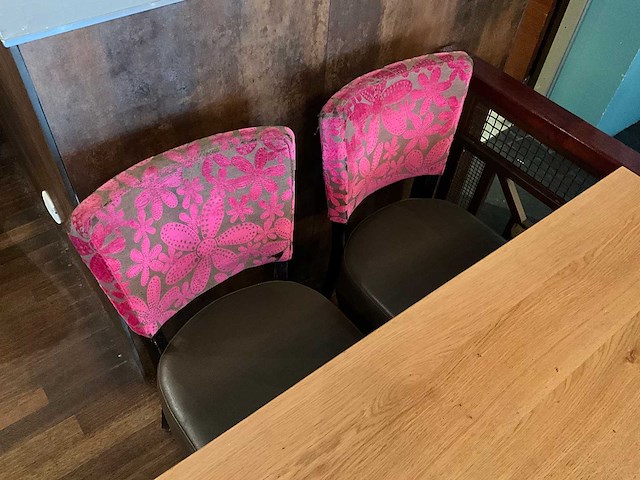 De arend - restaurantafel met 4 stoelen - afbeelding 4 van  5