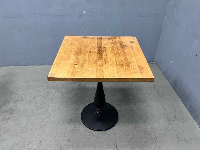 De arend - restauranttafel 70x70x78 cm met drie stoelen - afbeelding 5 van  11