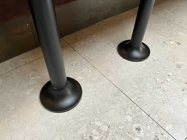 De arend - vloergemonteerde restauranttafel (4x) - afbeelding 6 van  6