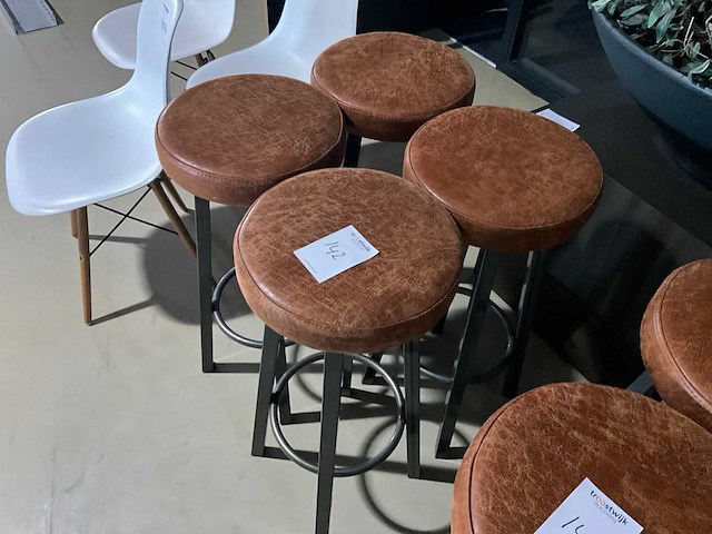 De arend barkruk (4x) - afbeelding 2 van  5