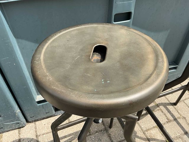 “de arend” vintage industriële machinistkruk (2x) - afbeelding 8 van  8
