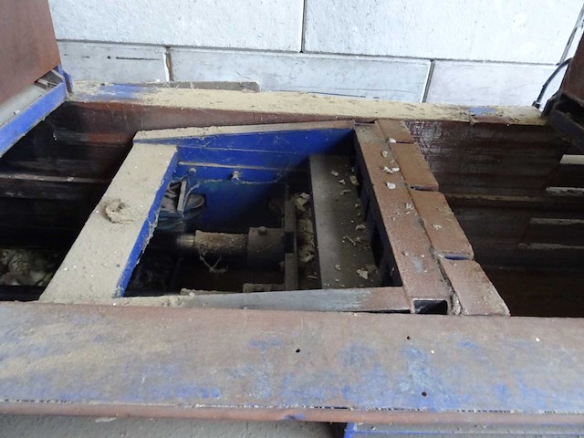 De breuk - papierpers 40tons - afbeelding 3 van  12