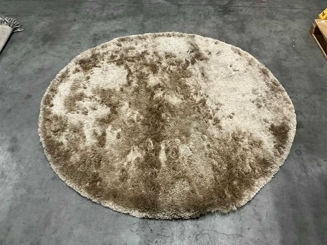 De eekhoorn vloerkleed rond 200cm - afbeelding 1 van  3