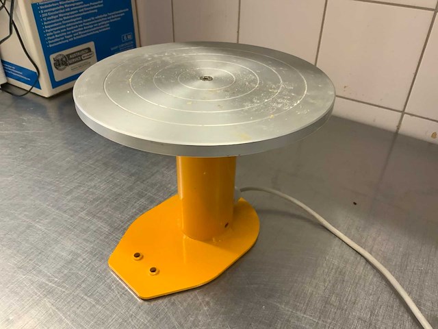 De hazelaar draaischijf met frequentieregelaar - afbeelding 2 van  5