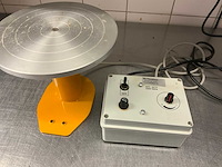 De hazelaar draaischijf met frequentieregelaar - afbeelding 3 van  5