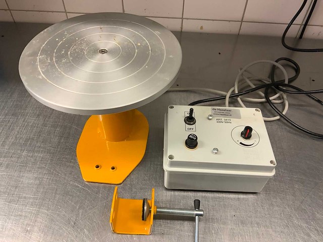 De hazelaar draaischijf met frequentieregelaar - afbeelding 5 van  5