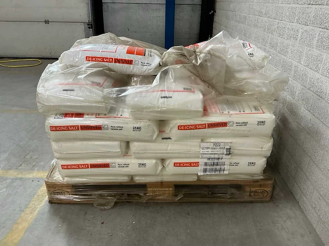 De-icing salt - unsieved partij - zoutstrooier - afbeelding 7 van  8