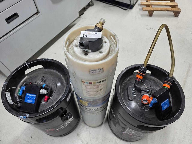 De-ionistie vat met meter t.b.v. edm (3x) - afbeelding 3 van  5