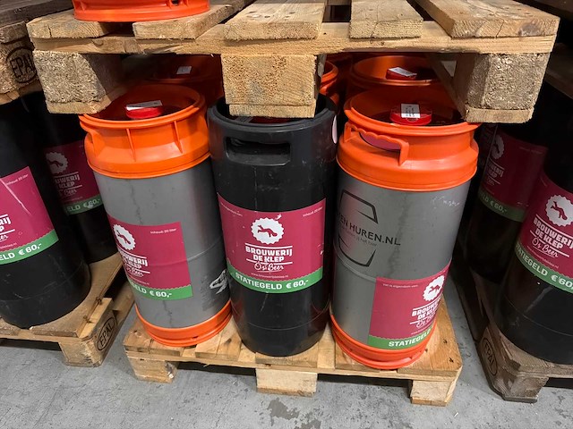 De klep paeterke döbbel 20l fuste bier (56x) - afbeelding 1 van  6