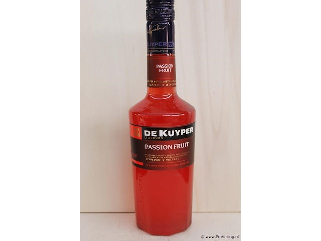 De kuyper passion fruit likeur - 50 cl - winkelverkoopprijs € 10.00 - afbeelding 1 van  3