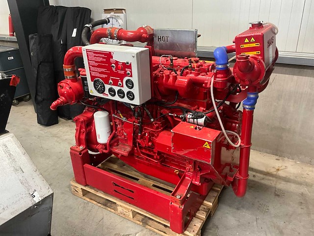 De maas doosan dieselmotor waterpomp - afbeelding 1 van  11