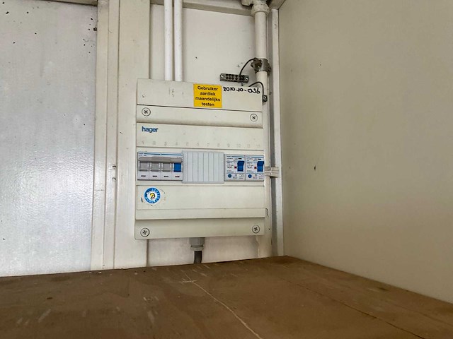 De mors sanitairunit - afbeelding 8 van  9