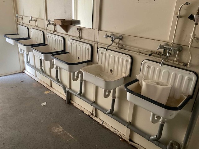 De mors sanitairunit - afbeelding 3 van  7