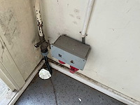 De mors sanitairunit - afbeelding 7 van  7