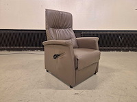 De toekomst - fiesta - relaxfauteuil - sta-op stoel - arm chair