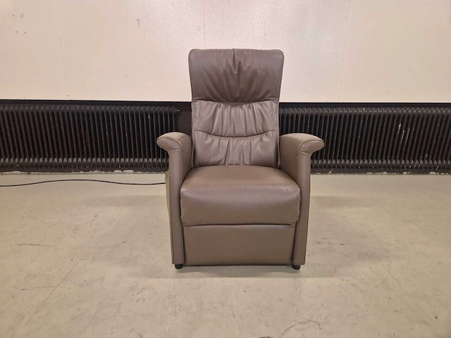 De toekomst - fiesta - relaxfauteuil - sta op stoel - arm chair - afbeelding 3 van  11