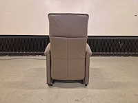 De toekomst - fiesta - relaxfauteuil - sta op stoel - arm chair - afbeelding 9 van  11