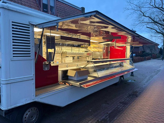 De vries 2000 aanhangwagen 7 meter friet patatwagen grillwagen koelwagen rationale 4477 - afbeelding 16 van  45