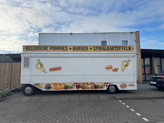 De vries 2000 aanhangwagen 7 meter friet patatwagen grillwagen koelwagen rationale 4477 - afbeelding 14 van  45