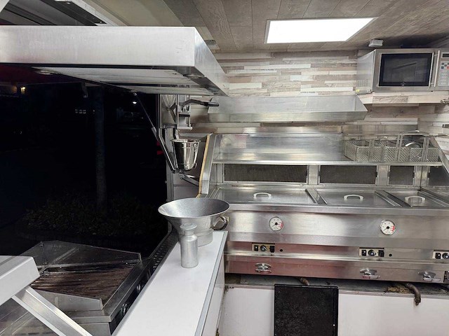 De vries 2000 aanhangwagen 7 meter friet patatwagen grillwagen koelwagen rationale 4477 - afbeelding 5 van  45