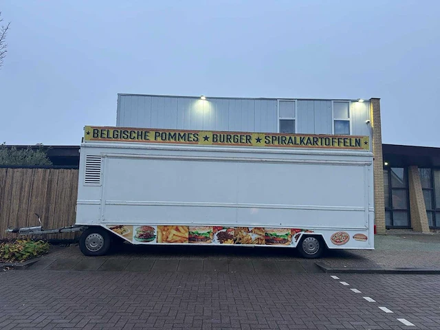 De vries 2000 aanhangwagen 7 meter friet patatwagen grillwagen koelwagen rationale 4477 - afbeelding 7 van  45