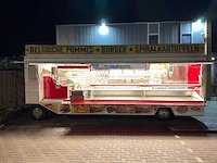 De vries 2000 aanhangwagen 7 meter friet patatwagen grillwagen koelwagen rationale 4477
