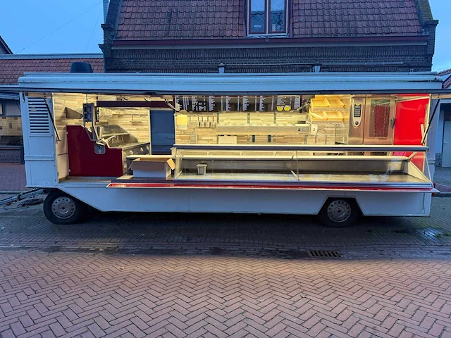 De vries 2000 aanhangwagen 7 meter friet patatwagen grillwagen koelwagen rationale 4477 - afbeelding 13 van  45