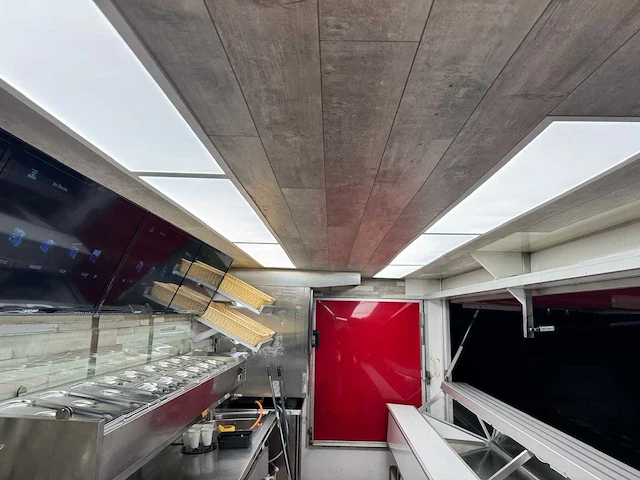 De vries 2000 aanhangwagen 7 meter friet patatwagen grillwagen koelwagen rationale 4477 - afbeelding 20 van  45